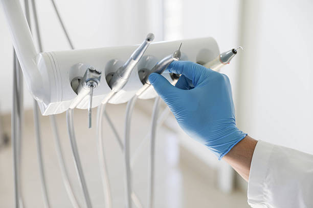 Professional Tooth Extraction technician working in La Cresta, CA